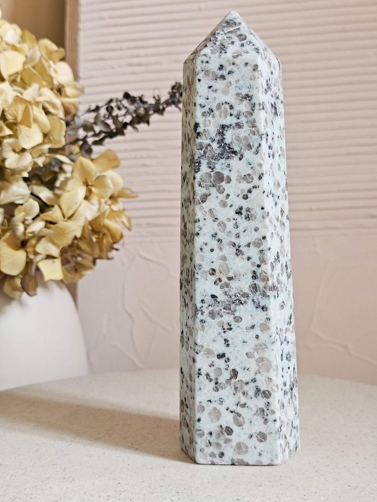 Kiwi Jasper Tower